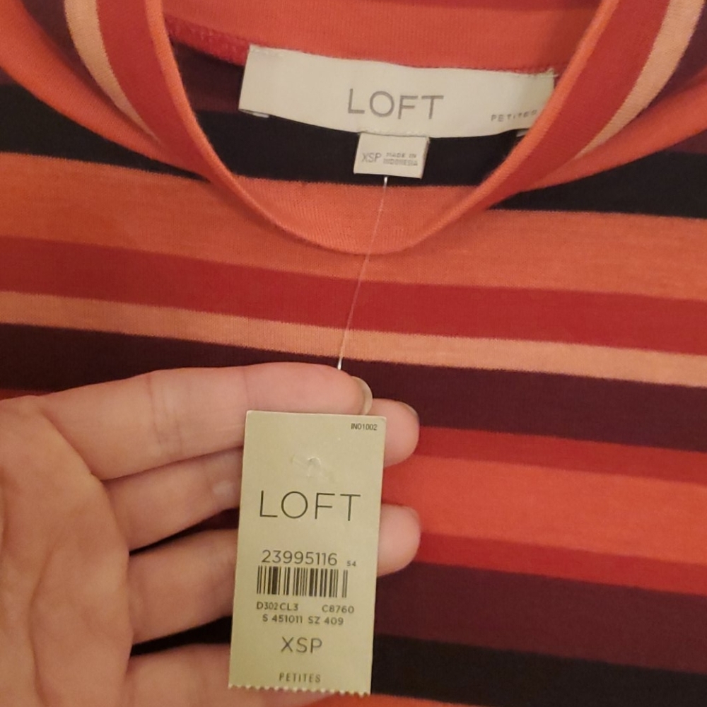 LOFT Turtle Neck Tee Shirt - NWT - Picture 2 of 4